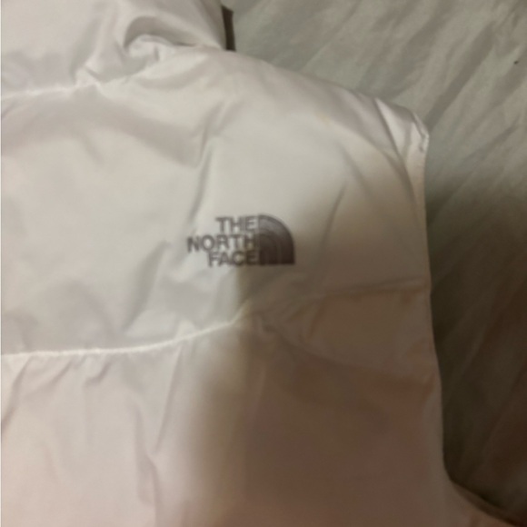 The North face puffer, puffer vest incredible look size women’s S - Picture 2 of 4